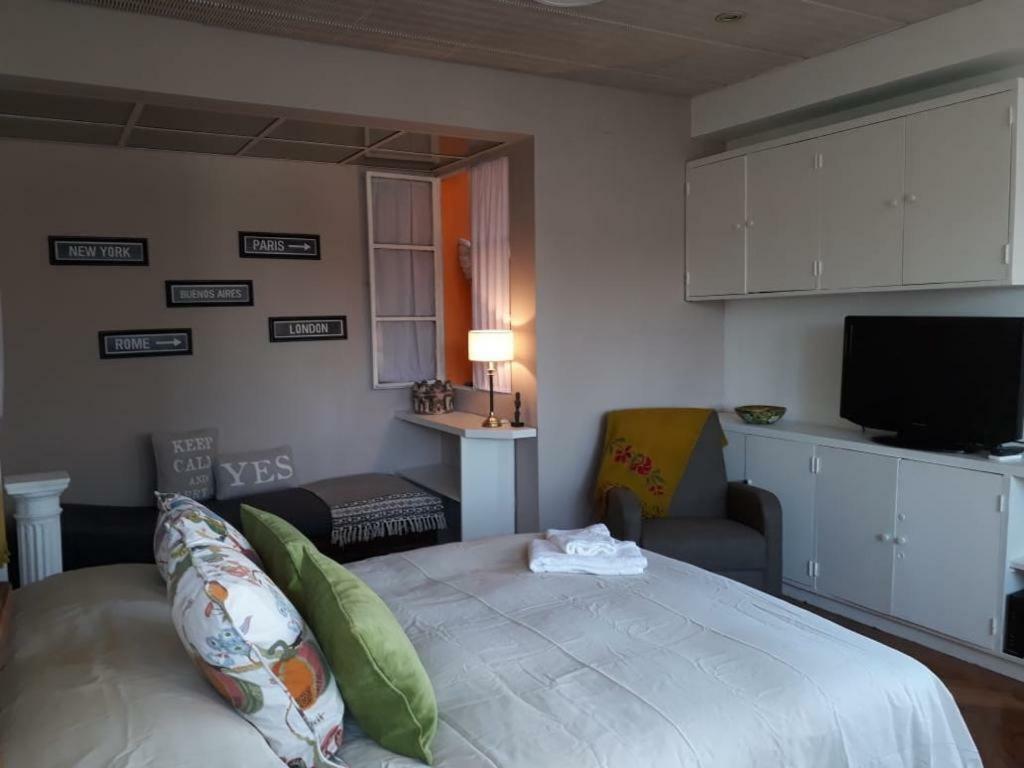 Апартаменты Dpto. Av. Corrientes Al 700-Centro Буэнос-Айрес Экстерьер фото